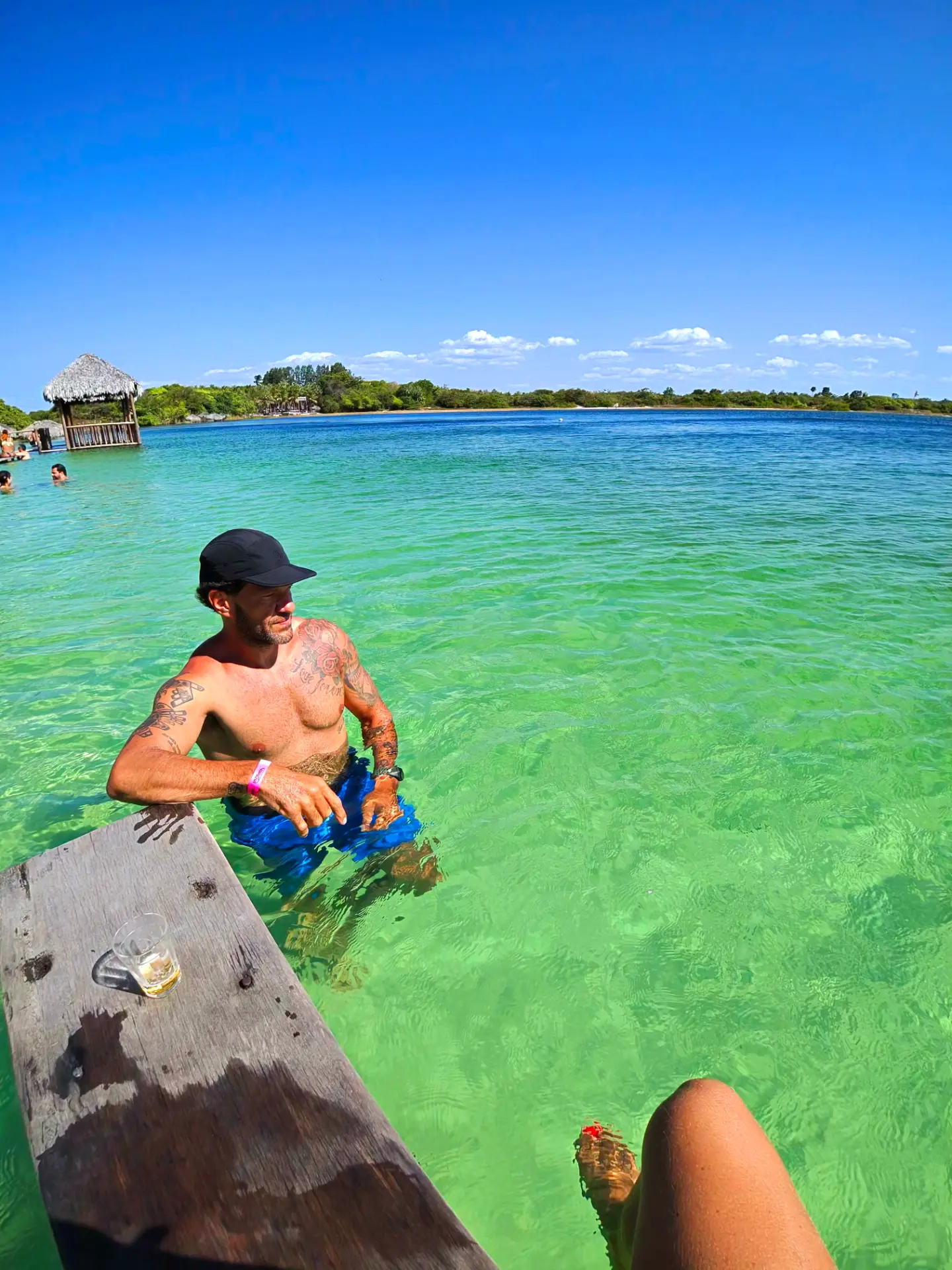 Lagoa de água cristalina próxima ao Preá